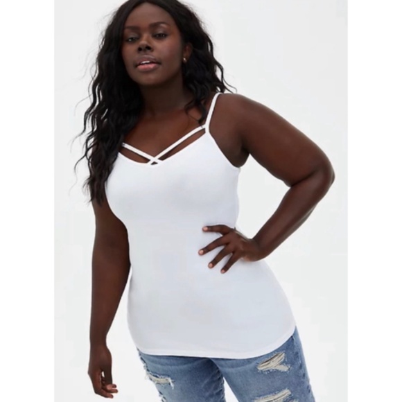 🆕 White Crisscross Foxy Cami Top 3X 22 24 Torrid NWT New! - Picture 7 of 11